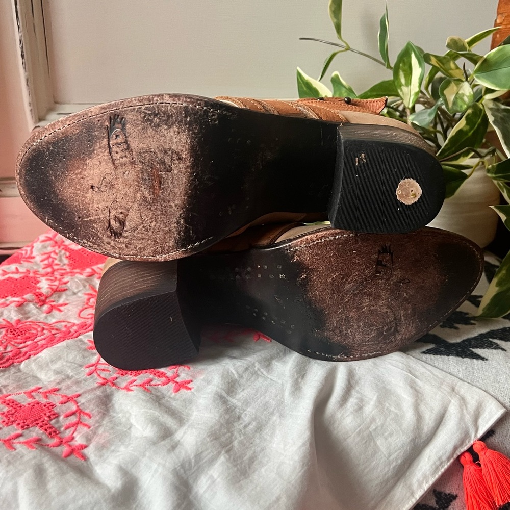 Freebird by Steven Taupe Grind Leather Booties Heels 9 - Picture 14 of 16